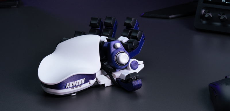 Keyzen Lets You Ease Into the Azeron Ecosystem