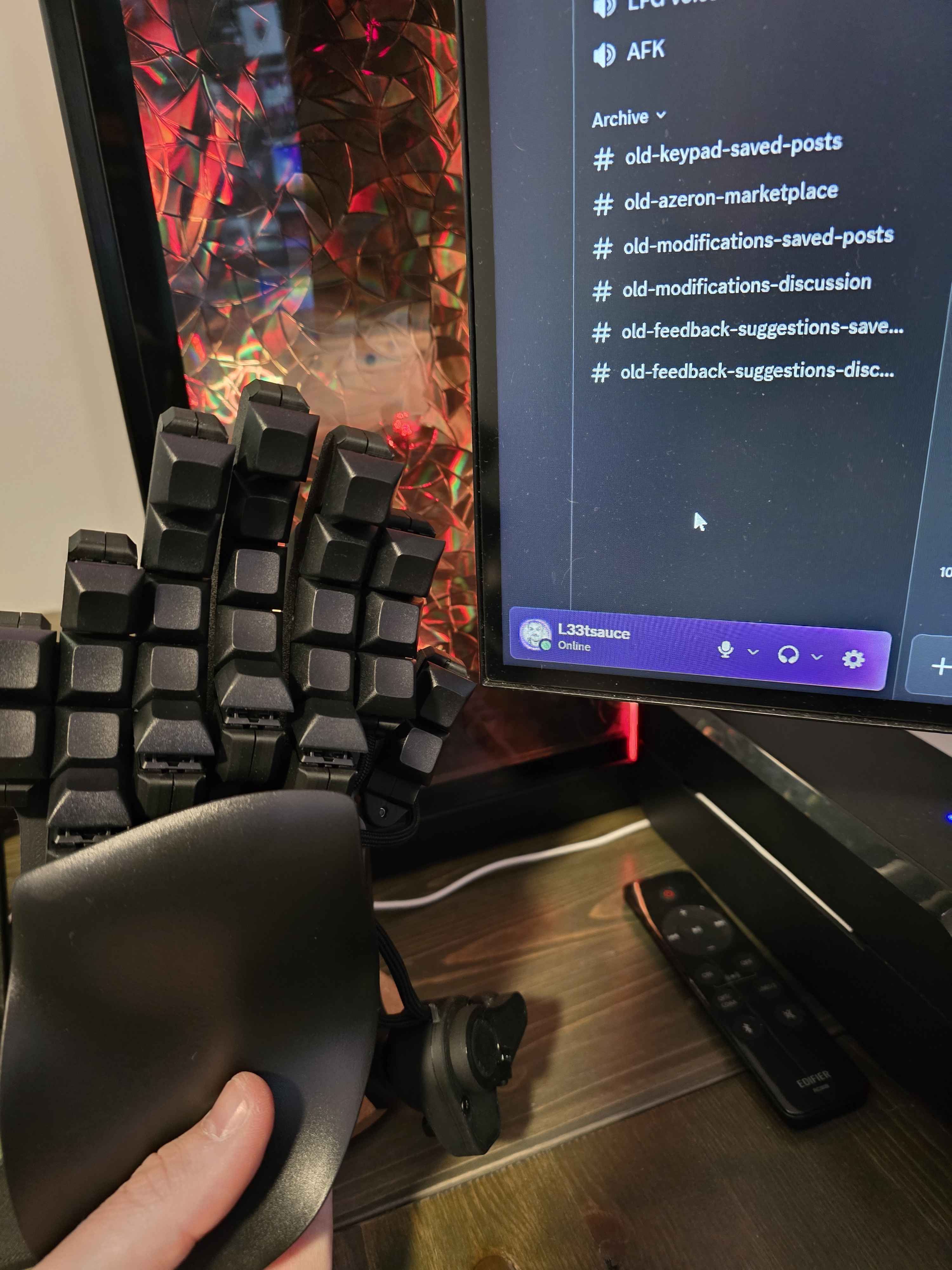 Black Azeron Keyzen - Ergonomic Keypad With Mechanical Switches